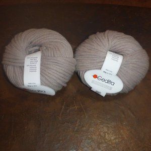2 Balls Gedifra Donatella Wool Blend Yarn - Color 2004 (Natural/Tan) - 65 m ea.